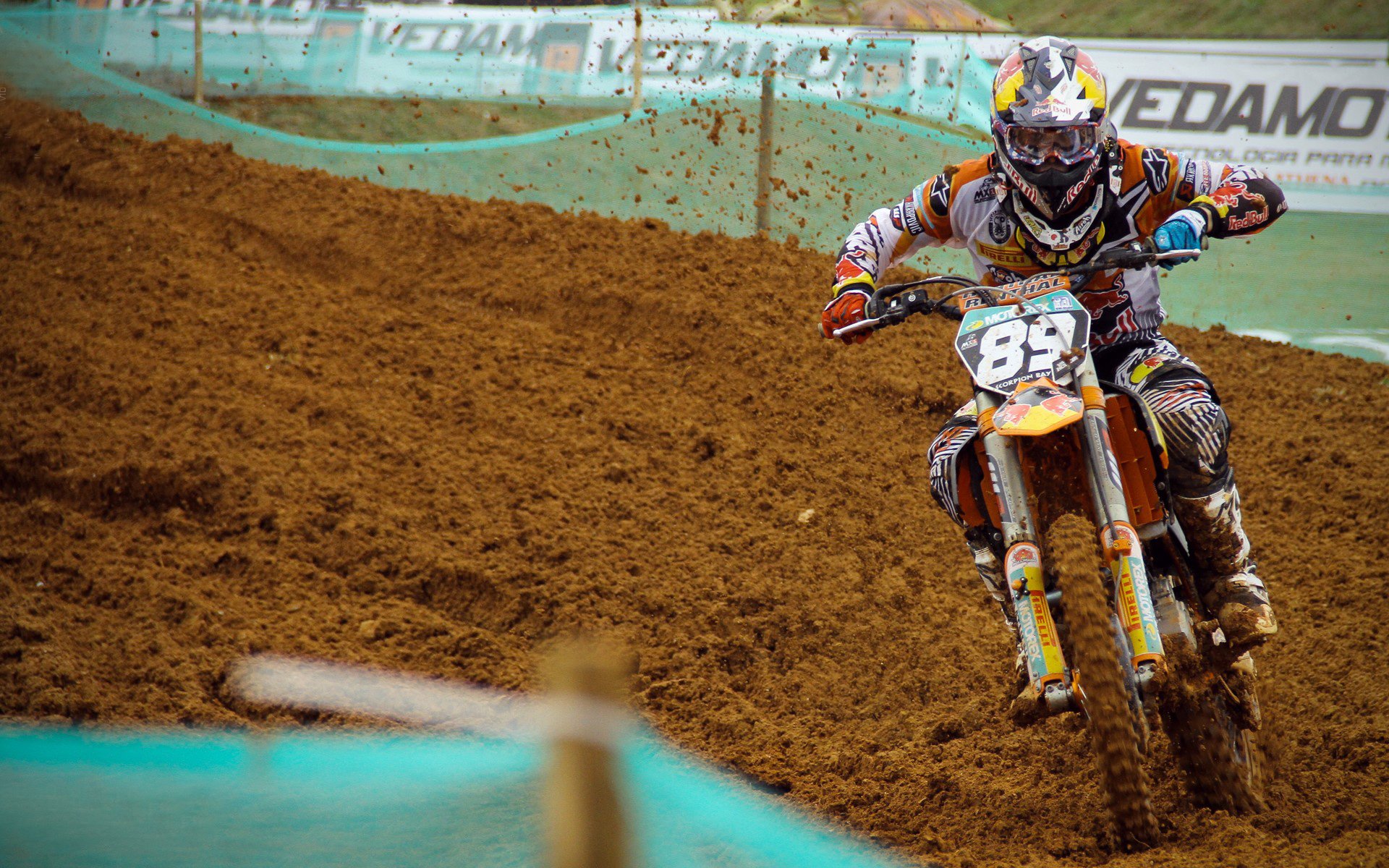 九游娱乐app下载-公牛终于防下关键一球，全场沸腾，公牛james